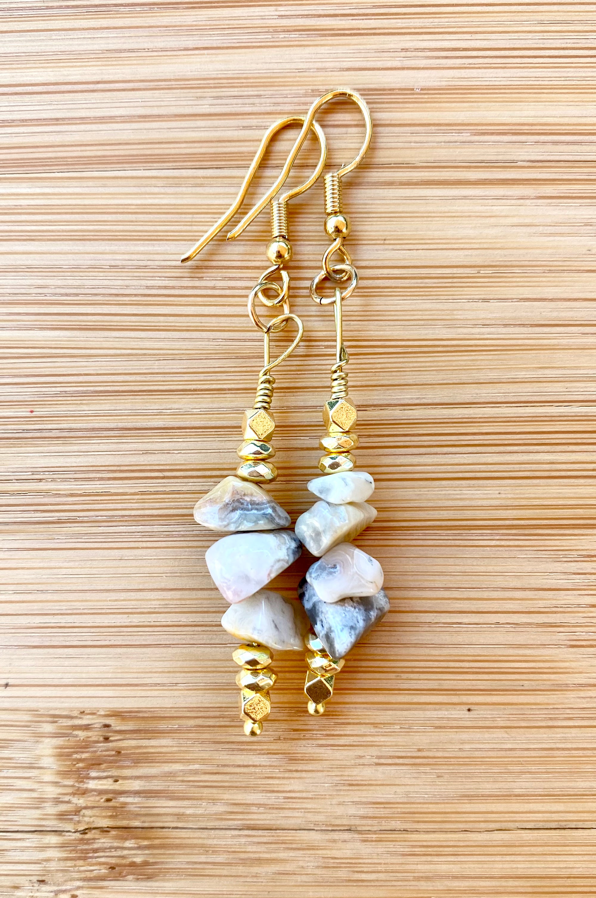 TUSCAN SUN Crazy Lace Agate Chip Earrings