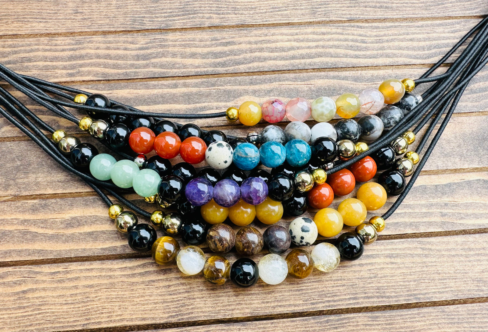 SEVEN-PIECE COMP HAIRTIE COLLECTION 2023