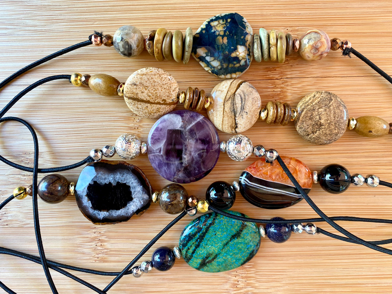 READY-TO-WEAR GEMSTONE HAIRTIES 2022