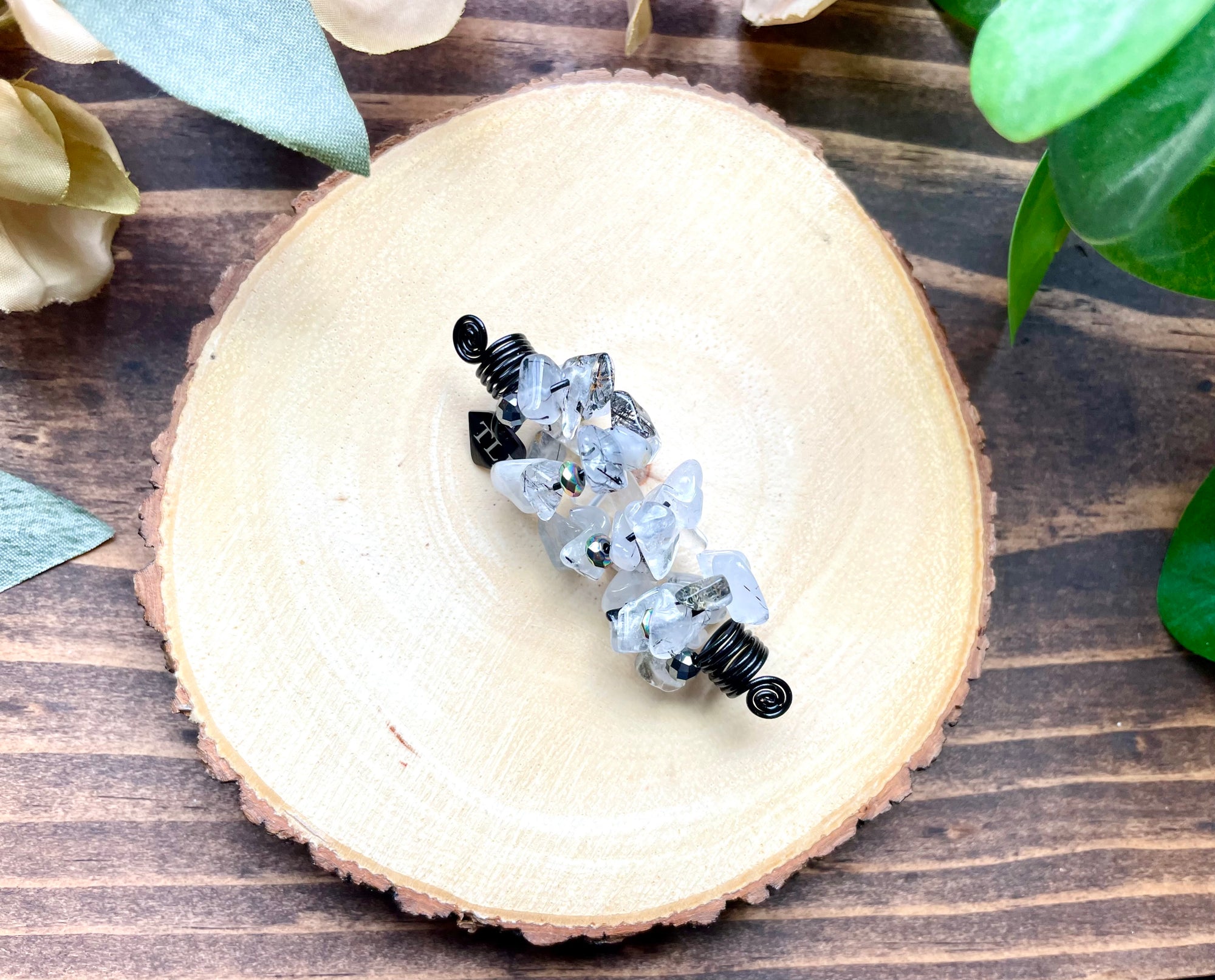 IRIDESCENT GRAPHITE BLACK RUTILATED QUARTZ Chip Loc Jewel