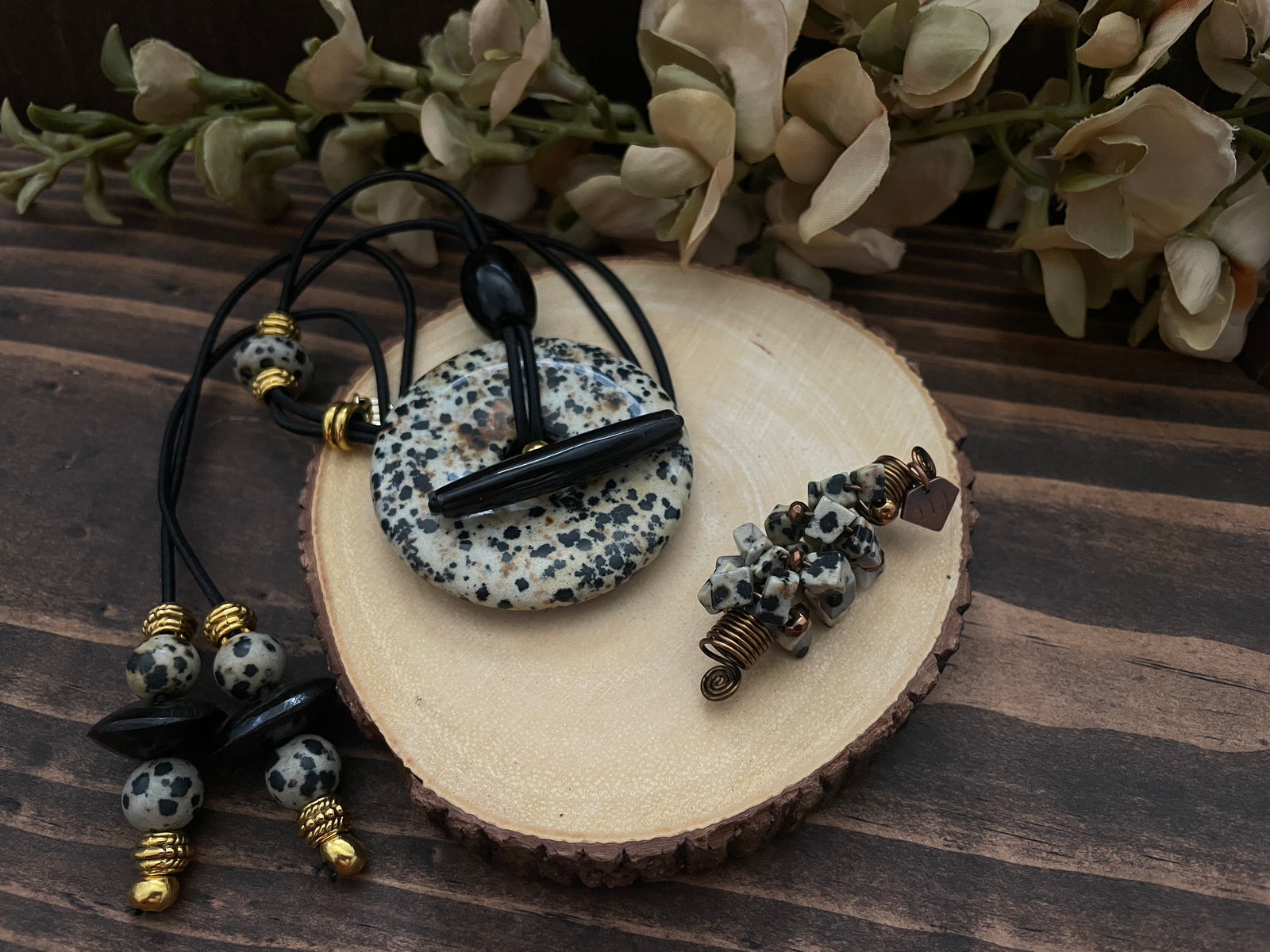 SPECKLED SABLE Dalmatian Jasper Loc Lasso & Jewel SET