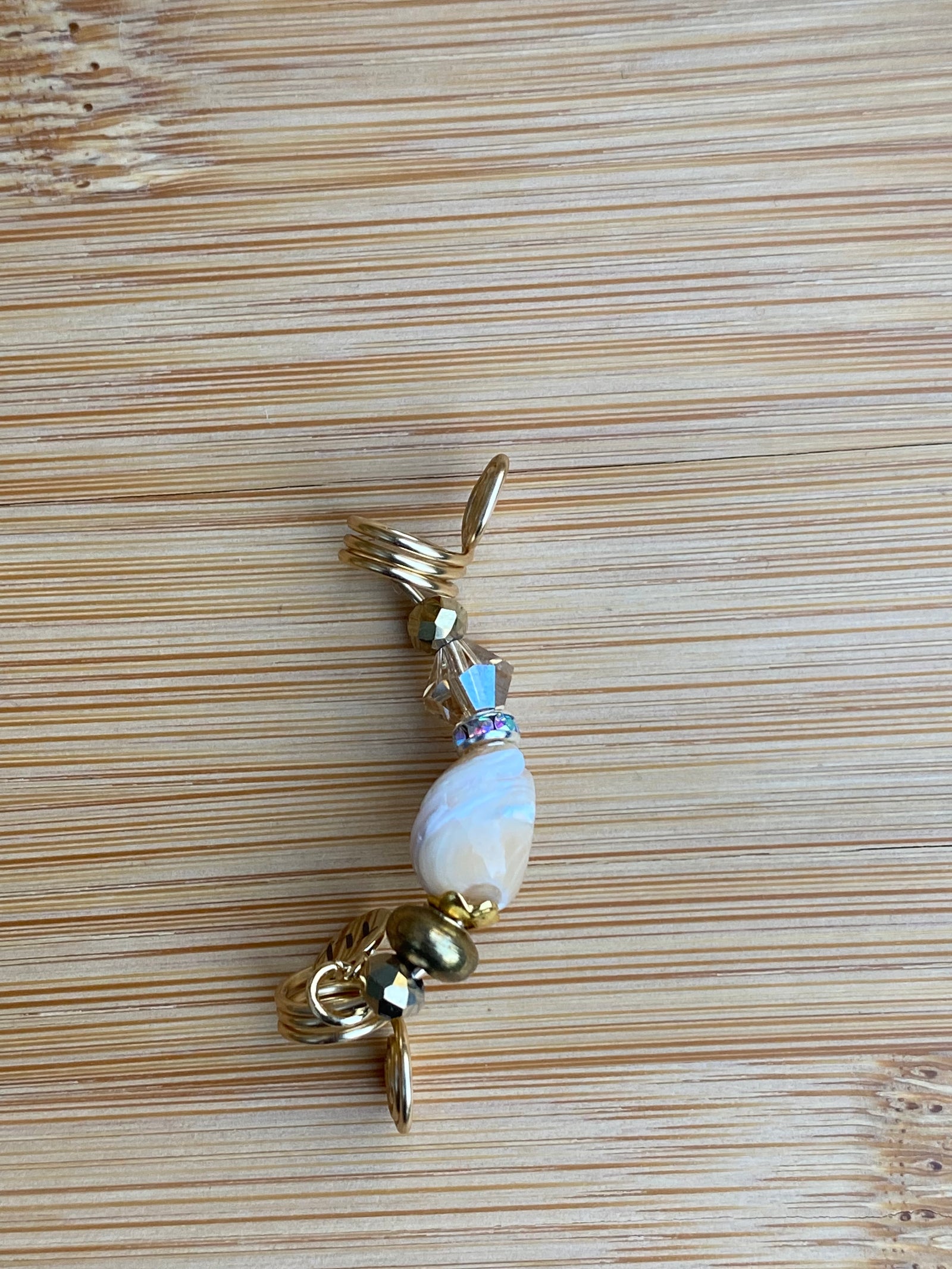 COURTING SEASON Creme Conch Shell Loc Jewel