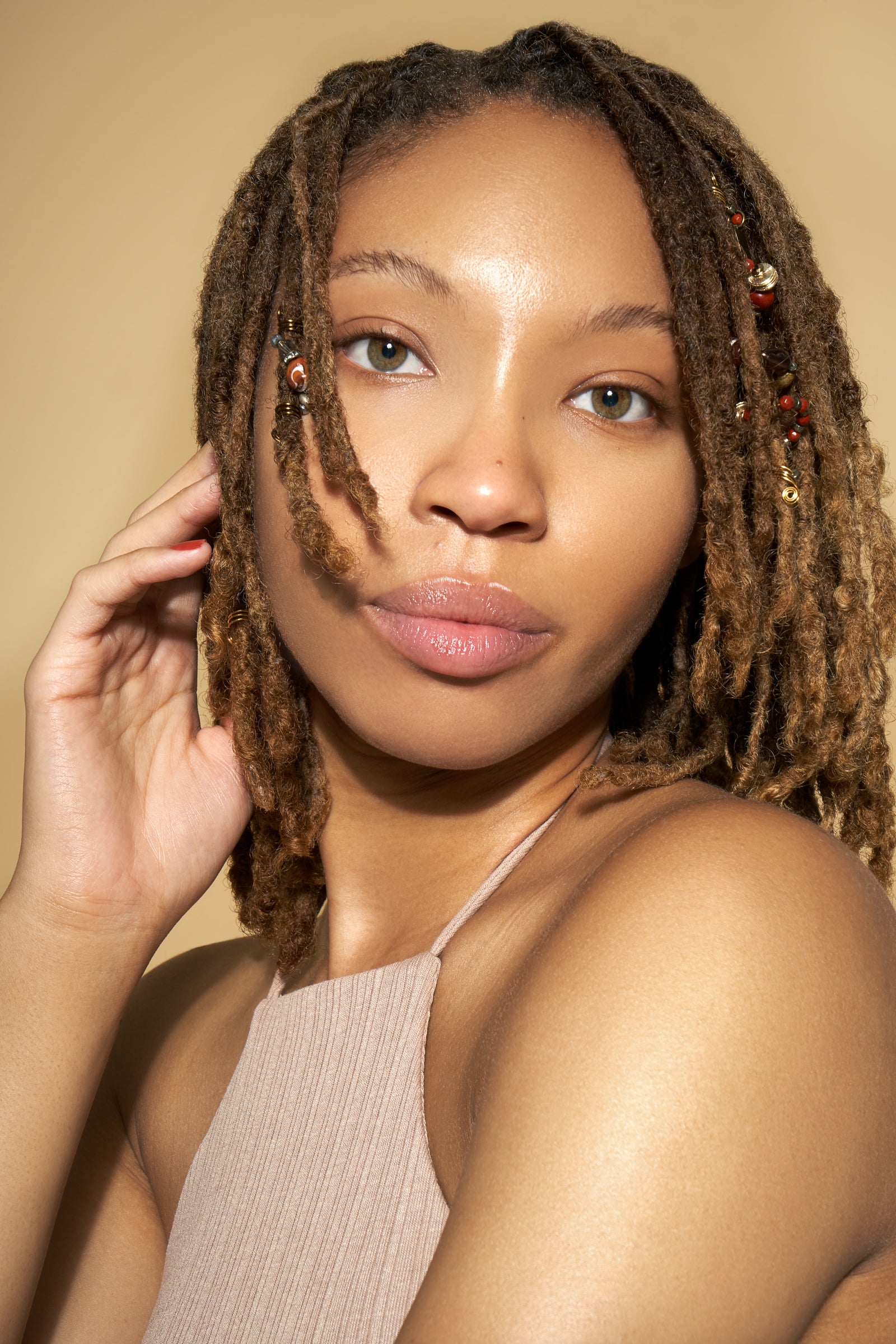 COURTING SEASON Conch Shell Loc Jewel