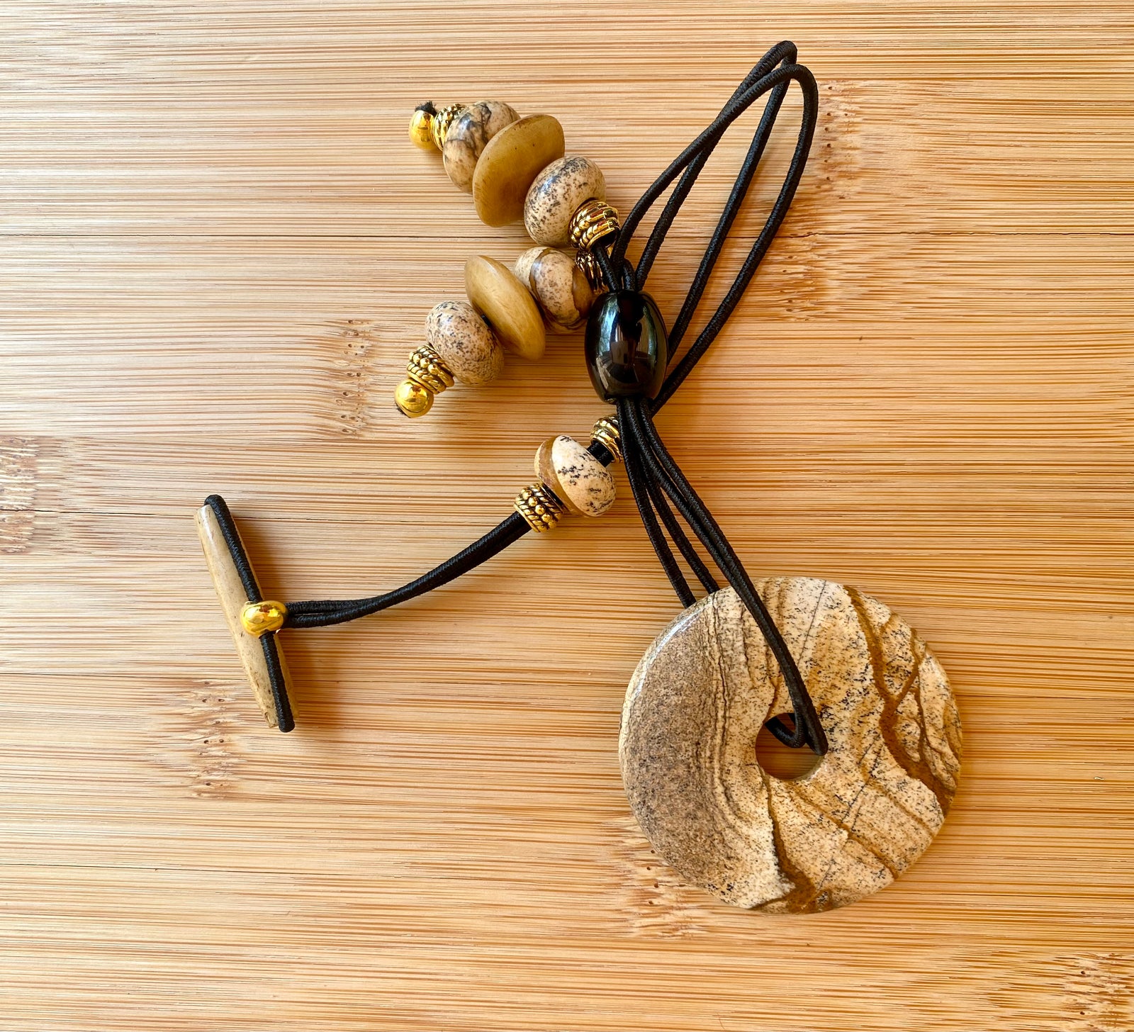 SAND DOLLAR KHAKI Picture Jasper Loc Lasso