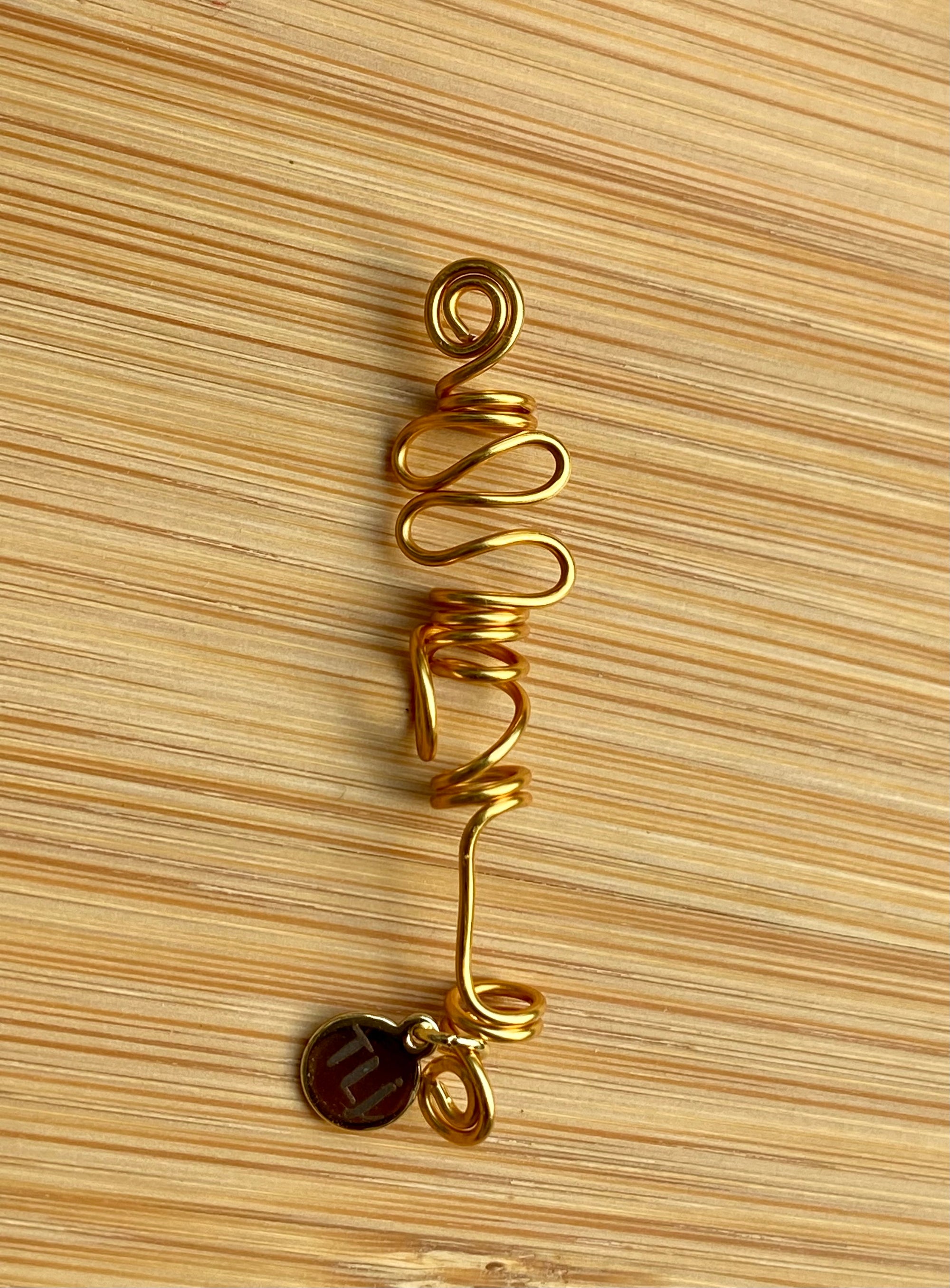 KISMET Artistic Gold Wire-Wrap SISTERLOCK Jewel