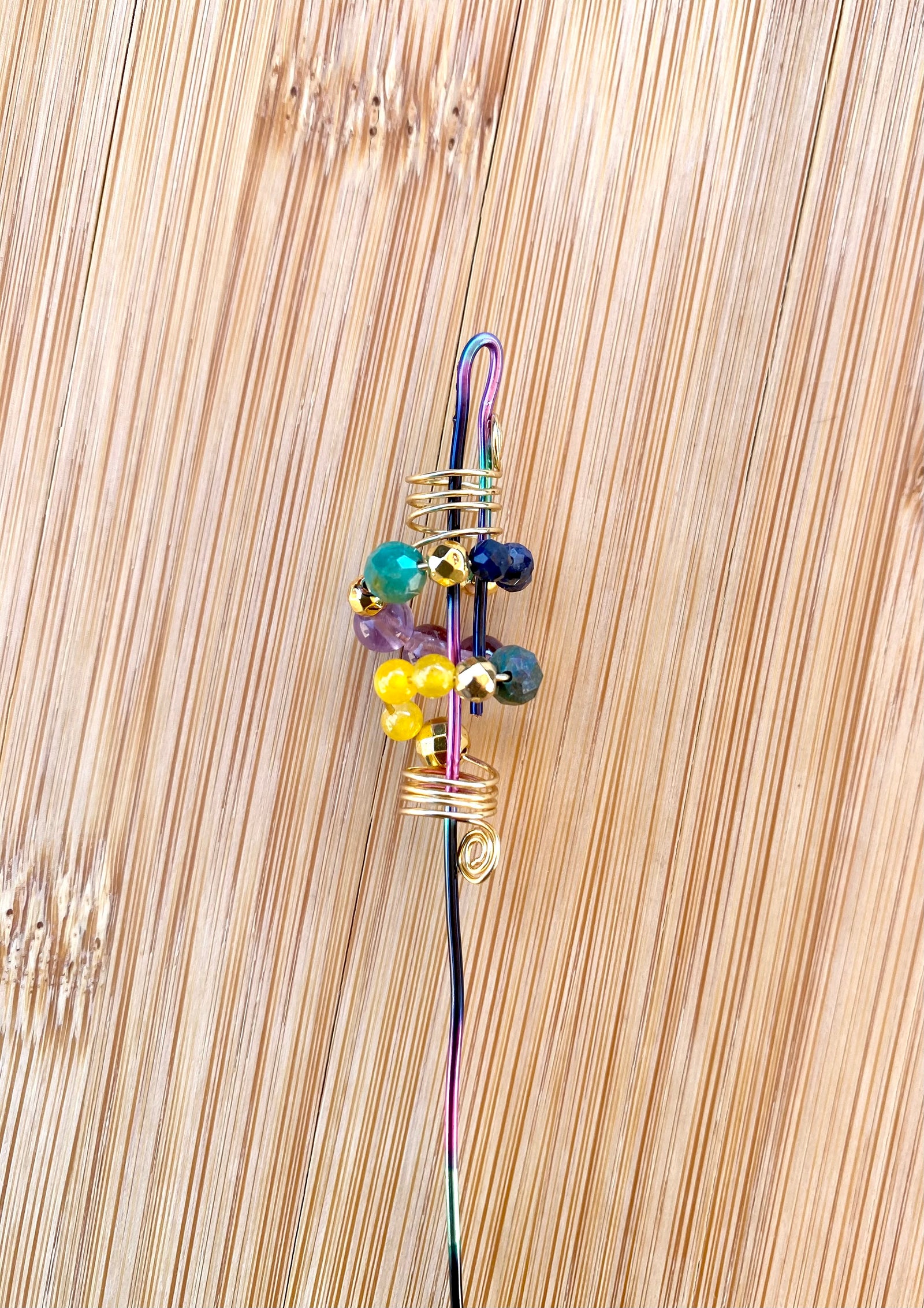 LOC JEWELRY APPLICATOR