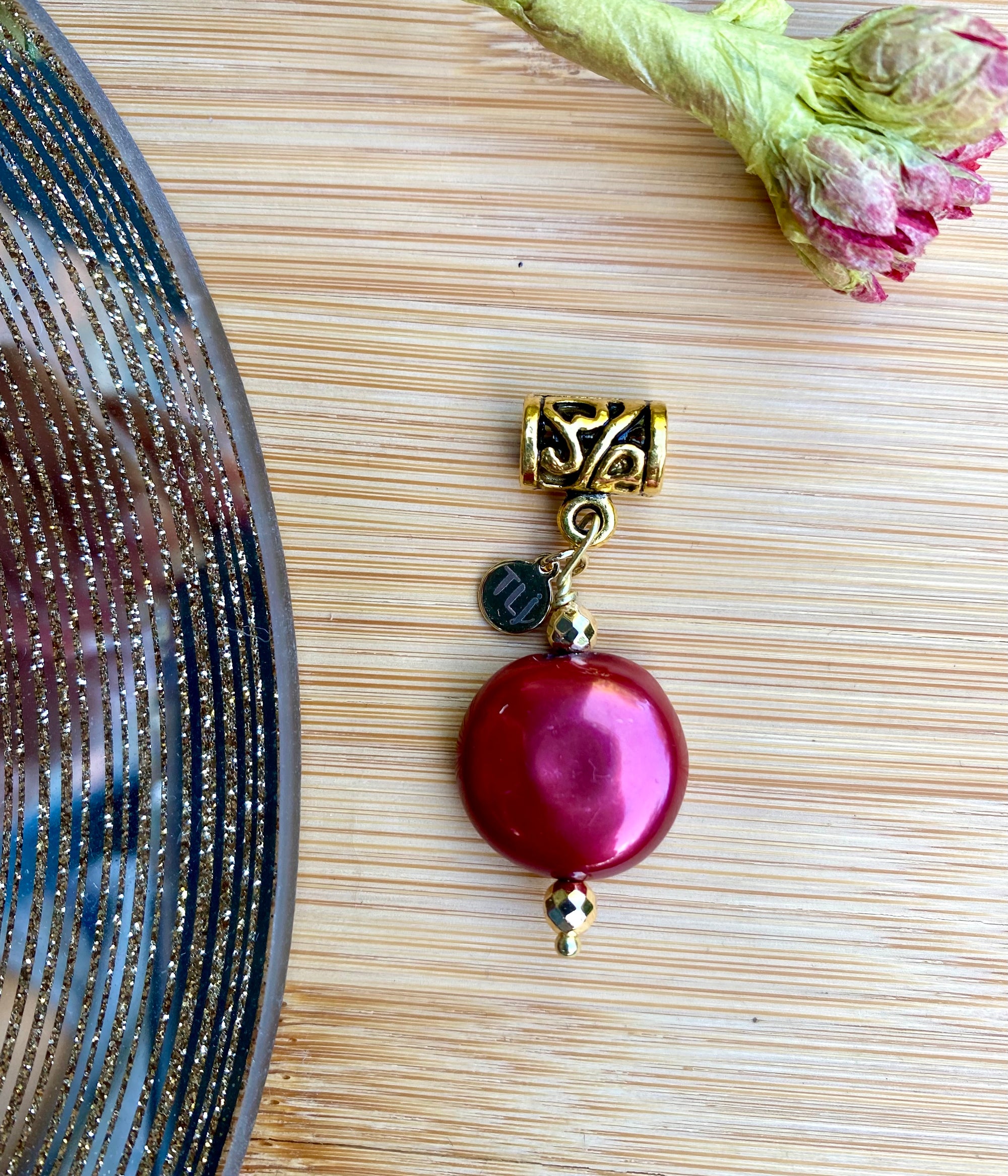 HAND-PICKED Cranberry Pearl Loc Jewel