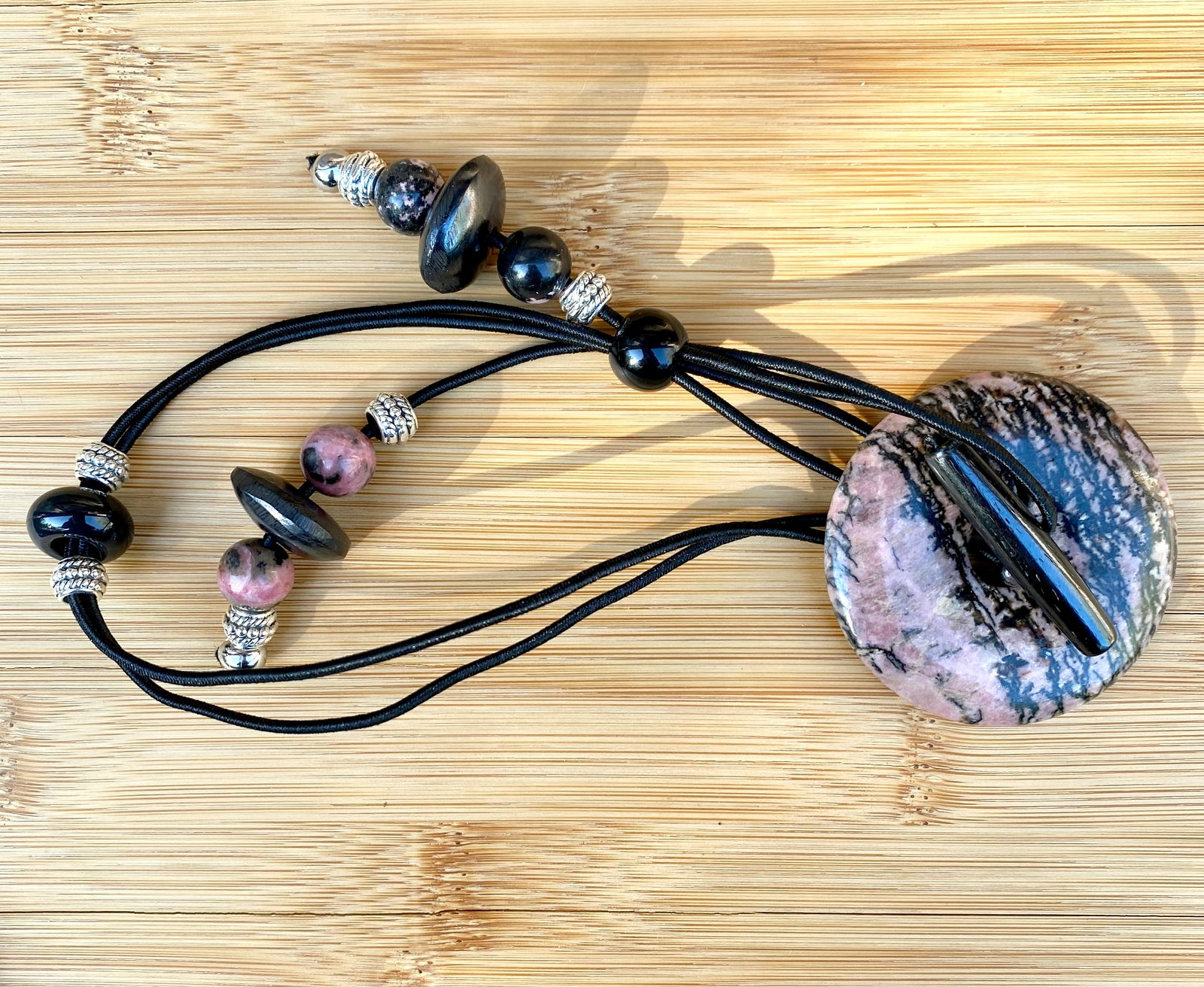 THULIAN PINK Rhodonite Loc Lasso