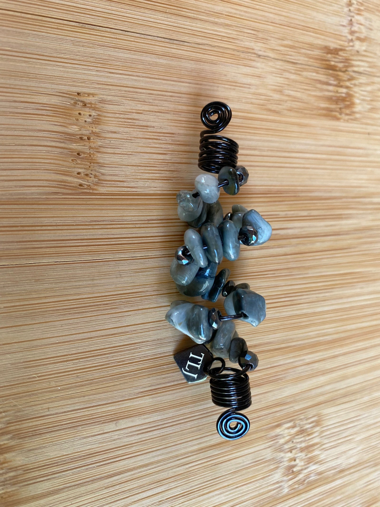 ASPHALT GRAY EAGLE EYE Chip Loc Jewel