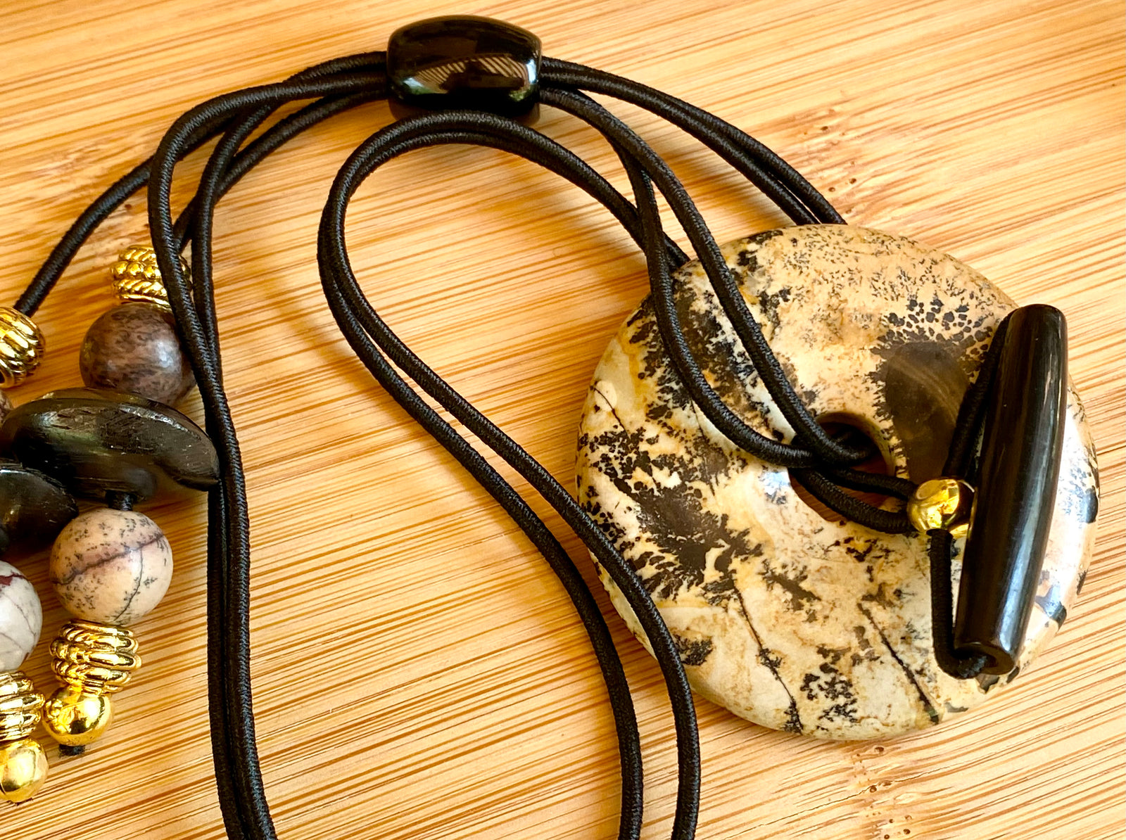 TUMBLEWEED Artistic Jasper Loc Lasso