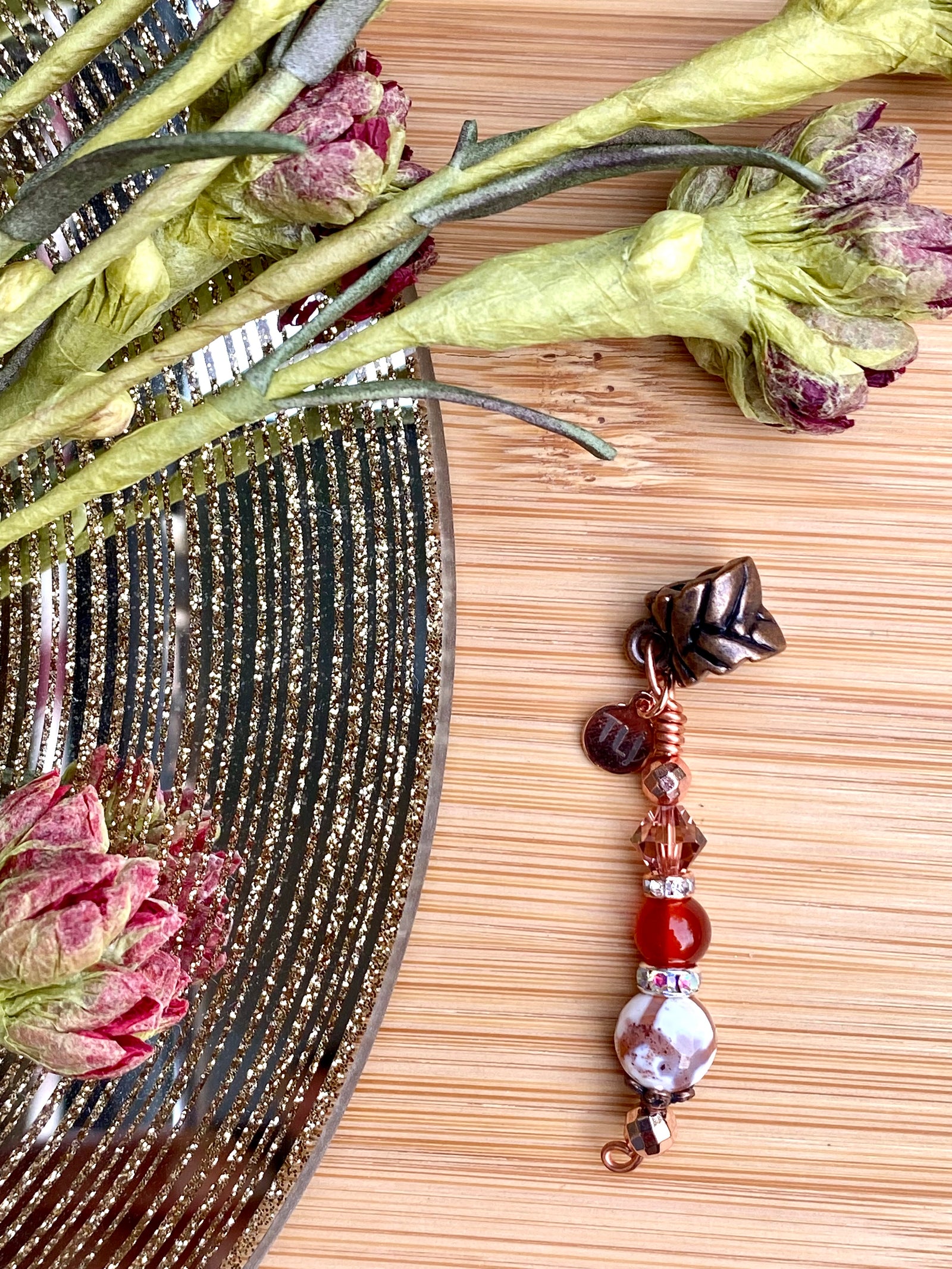 ULTRA-MODERN Carnelian & Dzi Agate Loc Jewel